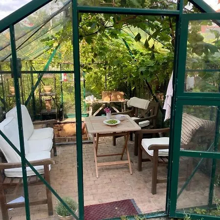 Charming Heritage Townhouse בית נופש אודנזה