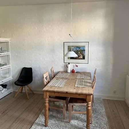 בית נופש Charming Heritage Townhouse